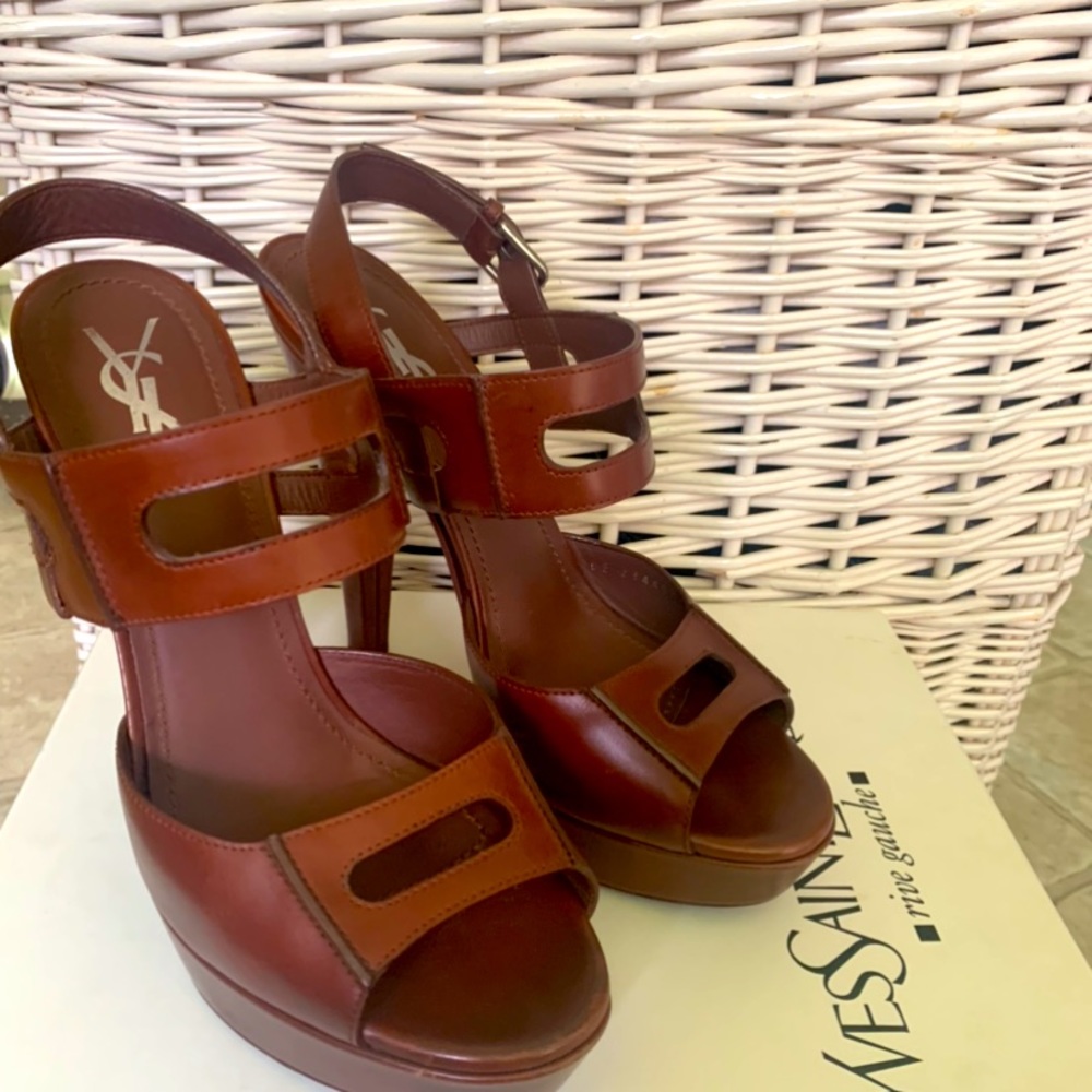 Yves Saint Laurent Sandals